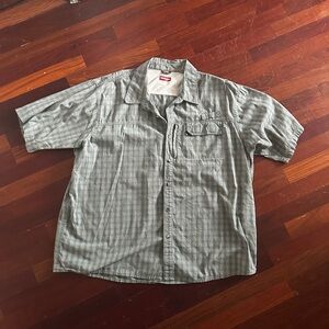 Wrangler Gray Plaid Button Down Shirt